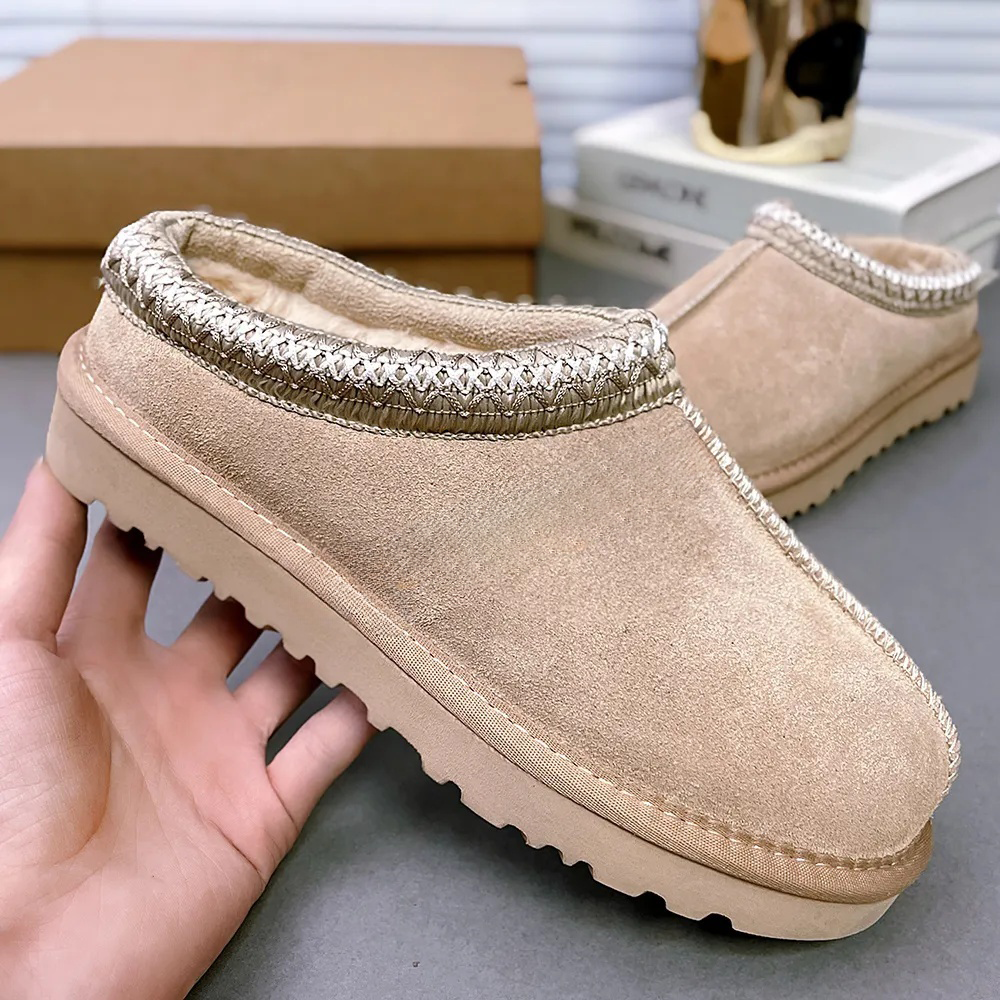 Designer Loafers for Men and Loafers for Women Suede Moccasin Fashion Classic Dress Shoes Genuine Leather Flat Couple Shoes Top Quality EU35-46