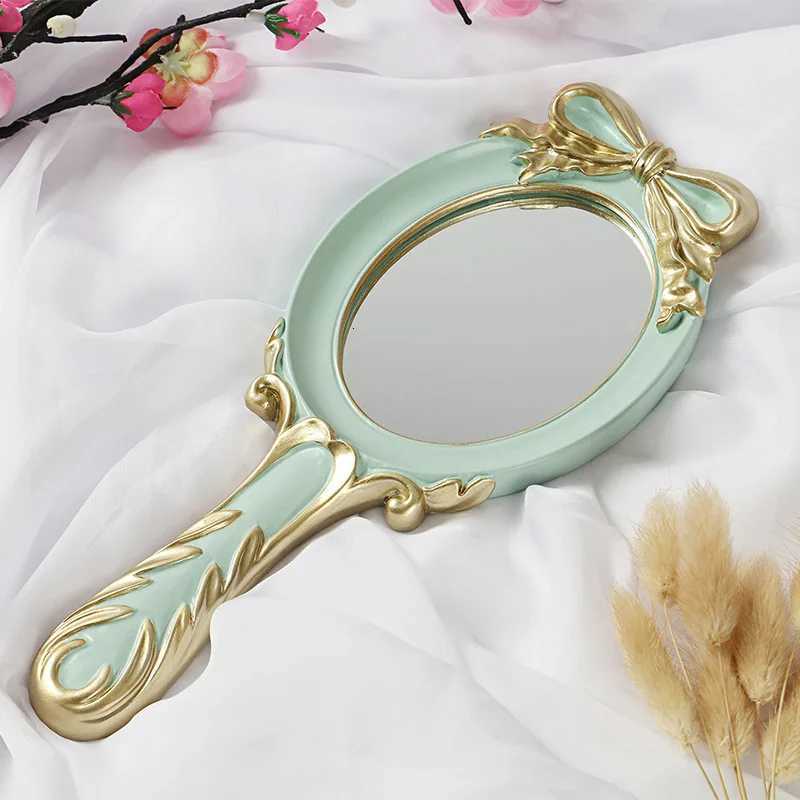 Vintage Handheld Mirror Vanity Makeup Compact Travel Beautiful Portable Oval Embossed Rose Handheld Mirrors Gift for Mom Girl Z250808