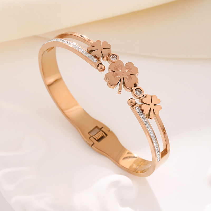 Designer Classic Bracelet Flower Geometric Stainless Steel Men Women Riveted Bangle 18K Gold Plated Fashion Jewelry rivet design Wholesales drop ship
