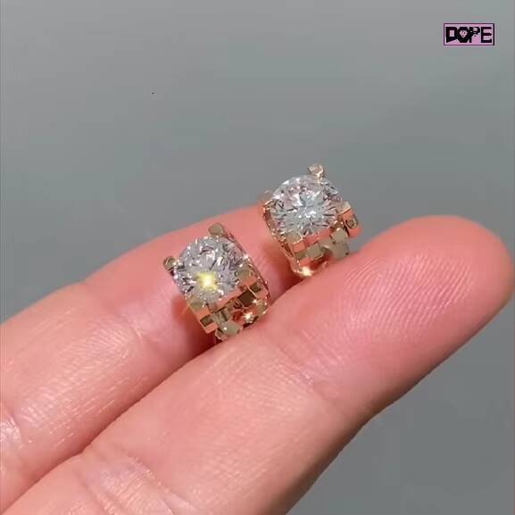 1CT Classic Earrings 925 Silver Special Claw Setting Women Studs Round Brilliant Cut VVS Moissanite Earrings