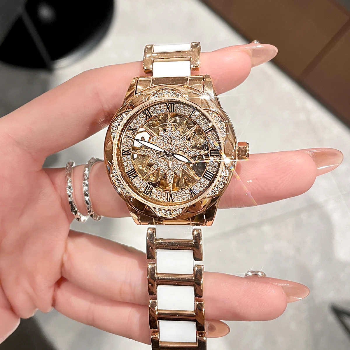 Sunflower mechanical watch for women high-end light niche art red watch for women mechanical watch 250807