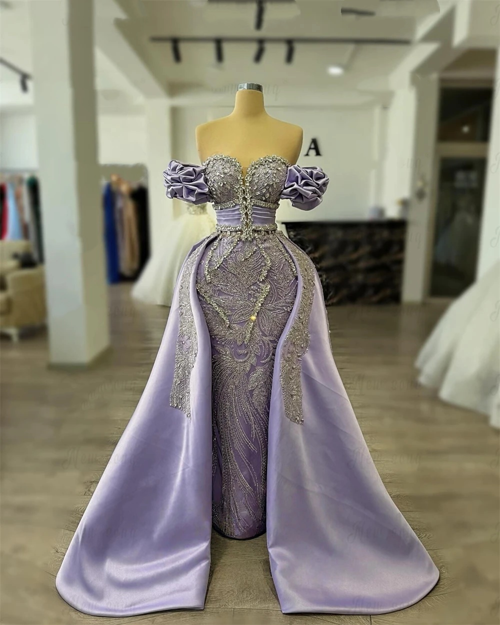 Gorgeous Evening Dresses For Women Sweetheart Neck Off Shoulder Sleeveless Gown Crystal Sequins Detachable Train Dress Party Customized Dress