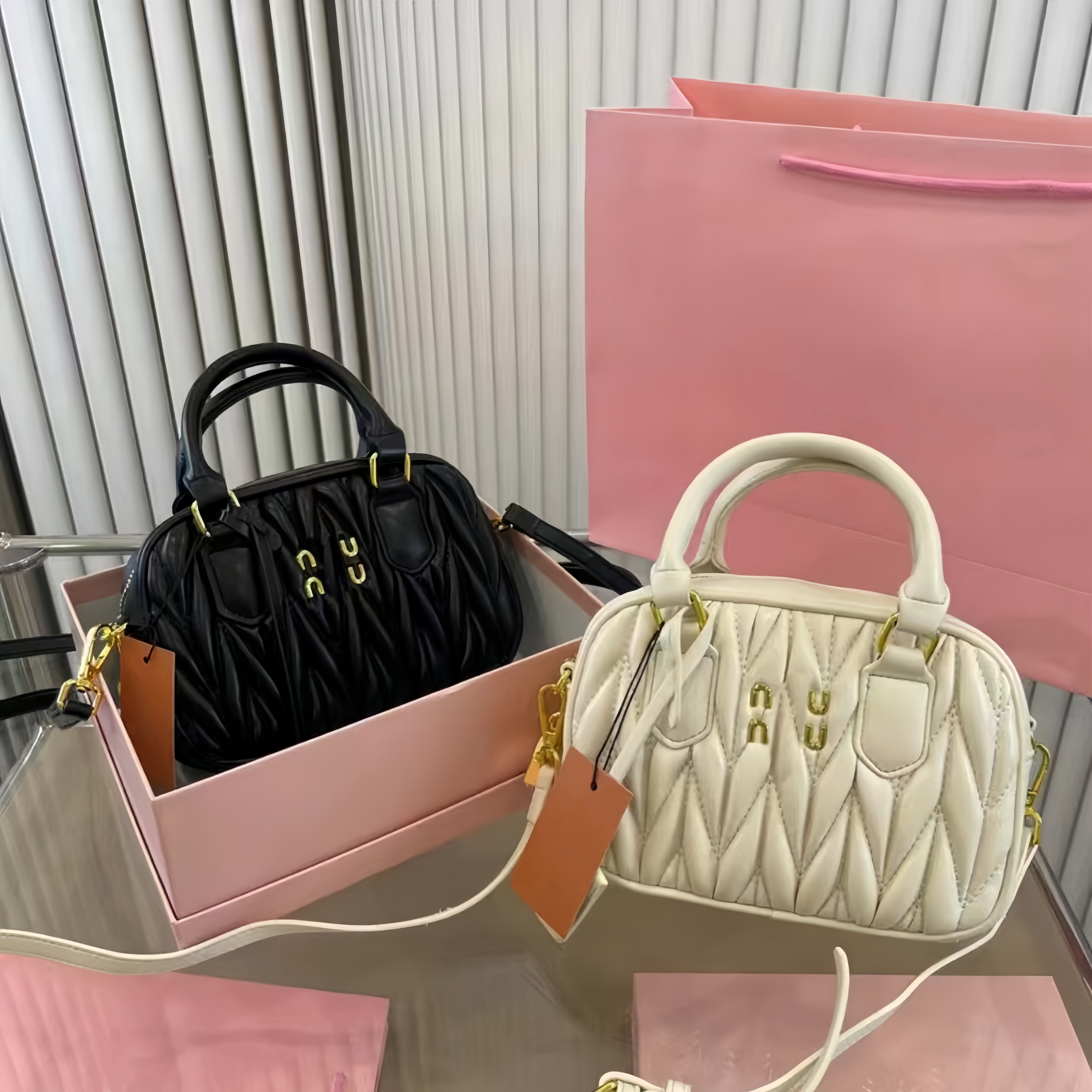 Designer bag M brand high-quality women's leather pleated bowling bag Boston bag, fashionable women's handbag small square bag single shoulder crossbody luxury bag