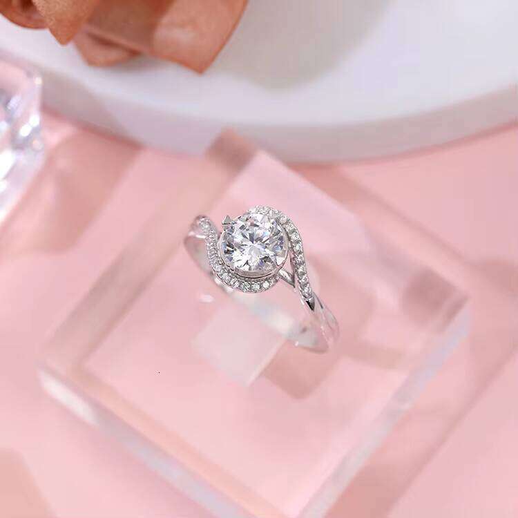 New Design Round Moissanite GRA Certificate Real Sold Gold Ring for Wedding