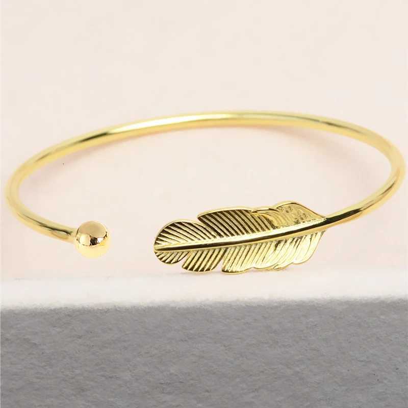 oun Cuff Womens Bangles Gold Color Metal Feather Shape Adjustable Open-Bangle Punk Fashion Hip Hop Style Wrist Jewelry Pulseras Z250807