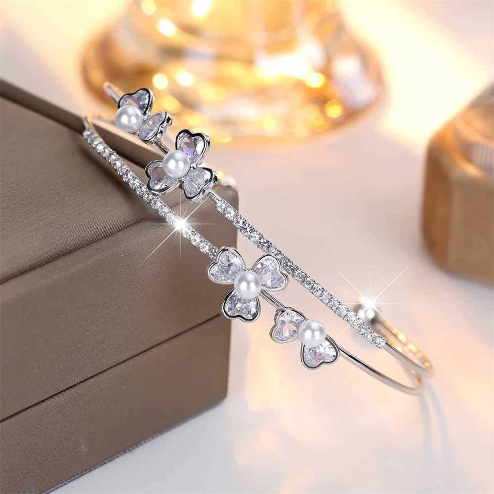 White Zircon Cute Flower Pearl Open Bangle Bracelets For Women Vintage Silver Color Bridal Bracelet Wedding Jewelry Z250807