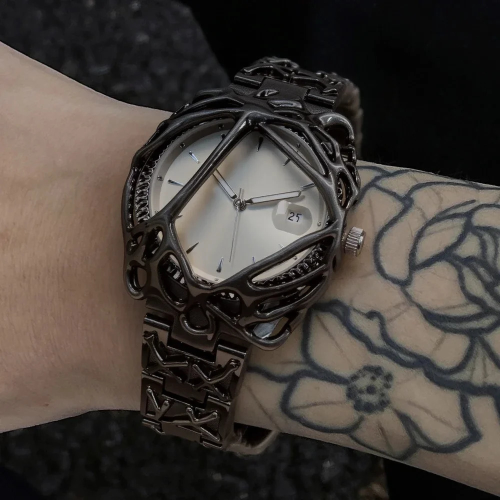 Retro Black Strap Y2k Quartz Watch Men Antique Alabaster High Quality Personalize Unisex Medieval Fashion Creative Clock 250807