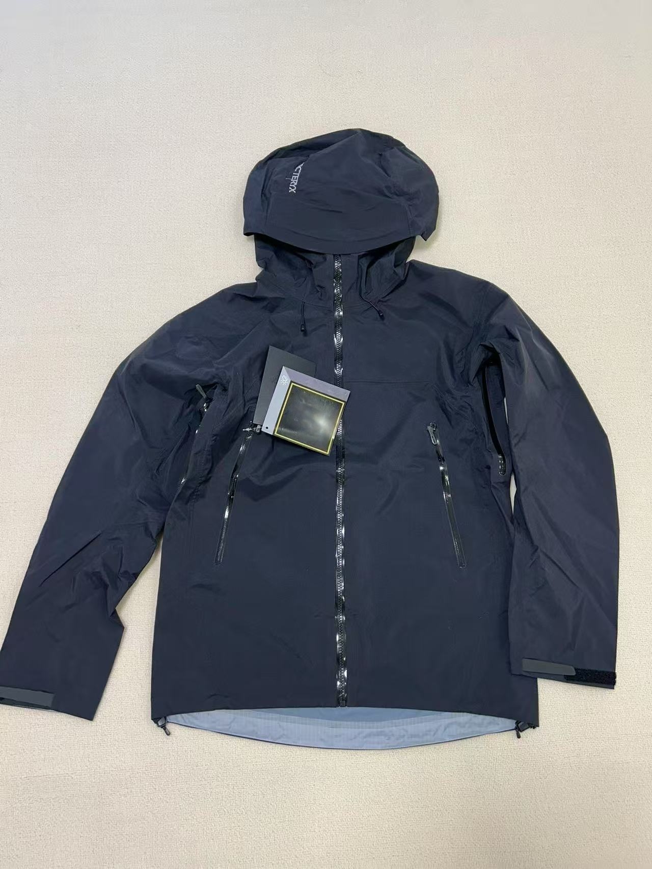 Designer Men Jacket Three Layer Outdoor zipper jackets Waterproof warm Jackets For sports Women beta SV/LT GORE-TEXPROS Jacket Male Casual Lightweight Hiking001