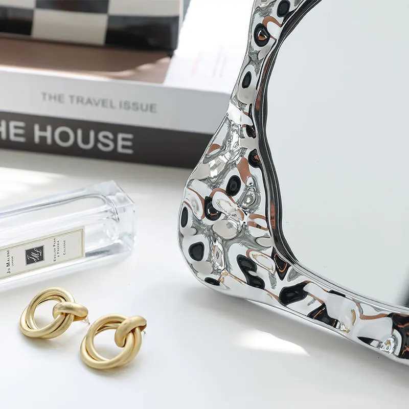 Irregular Vintage Dresser Mirror High Color French Makeup Mirror Bedroom Desktop Decorative Ornaments Z250807