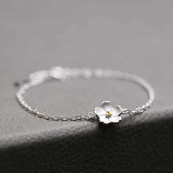Personality New Art 925 Sterling Silver Jewelry Female Simple Bar Flower High-Quality Popular Bracelet for Women Z250807