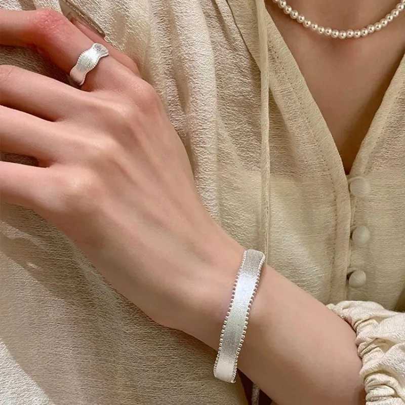 925 Sterling Silver Geometric Chic Wave Hollow Bow Bracelet for Women Fine Jewelry Minimalist Accessories Wholesale Z250807