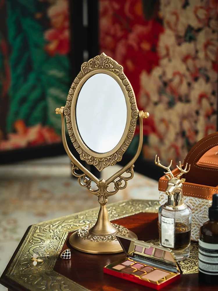 Retro Brass Tabletop Swing Mirror Oval Engraved Pattern Antique Gold Boutique Mirror Vanity Adjustable Desk Dress-up Mirror Z250807