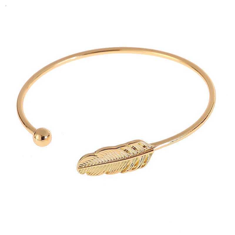 oun Cuff Womens Bangles Gold Color Metal Feather Shape Adjustable Open-Bangle Punk Fashion Hip Hop Style Wrist Jewelry Pulseras Z250807