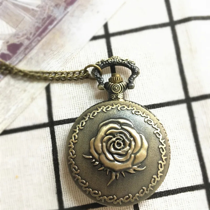 Vintage Fashion Relief Rose Pocket Watch Bronze Color Quartz Watch On Chain Watch Necklace Woman Birthday Gifts 250807