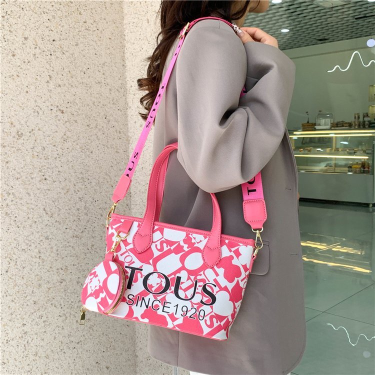 2025 Every Free Delivery To Your Door Women's Bag Is The Labor Of A Designer Bag Luxury Bag Designer's Hard