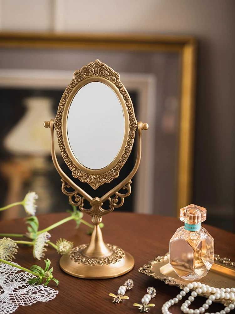 Retro Brass Tabletop Swing Mirror Oval Engraved Pattern Antique Gold Boutique Mirror Vanity Adjustable Desk Dress-up Mirror Z250807