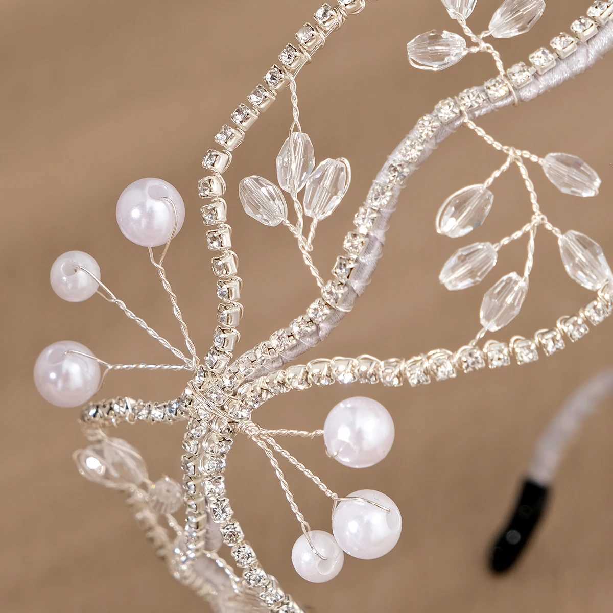 Unique Design Pearl Crystal Beaded Hair Net For Girls Handmade Sparkling Rhinestone Bands Party Hair Jewelry As Gifts Y250808