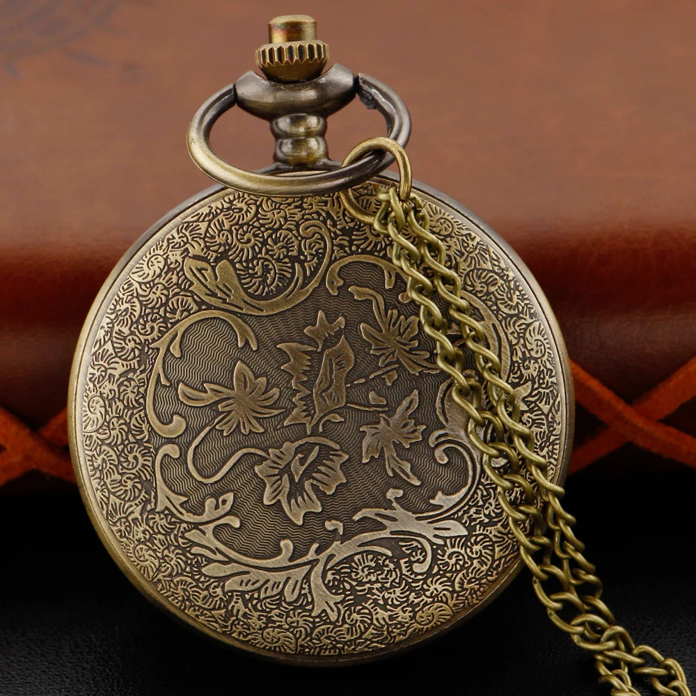 Antique Reindeer 3D Embossed Quartz Pocket Watch Vintage Mens Fob Chain Watch Clock Hunter Commemorative Gift 250807