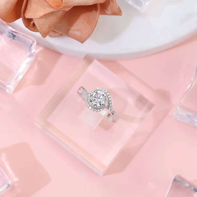 New Design Round Moissanite GRA Certificate Real Sold Gold Ring for Wedding