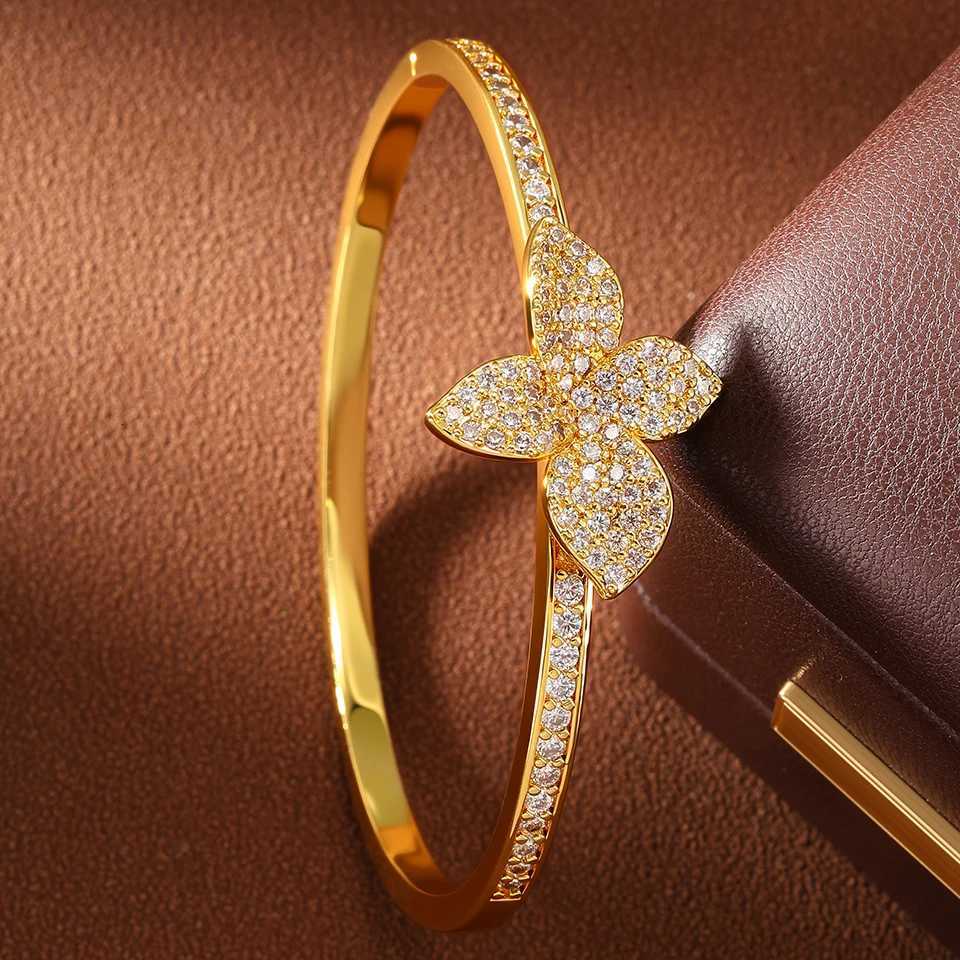 ZAKOL Luxury Micro Paved Full AAA Zirconia Leaf Bracelet Bangle for Women Bridal Hand Jewelry Female Wedding Jewelry Z250807