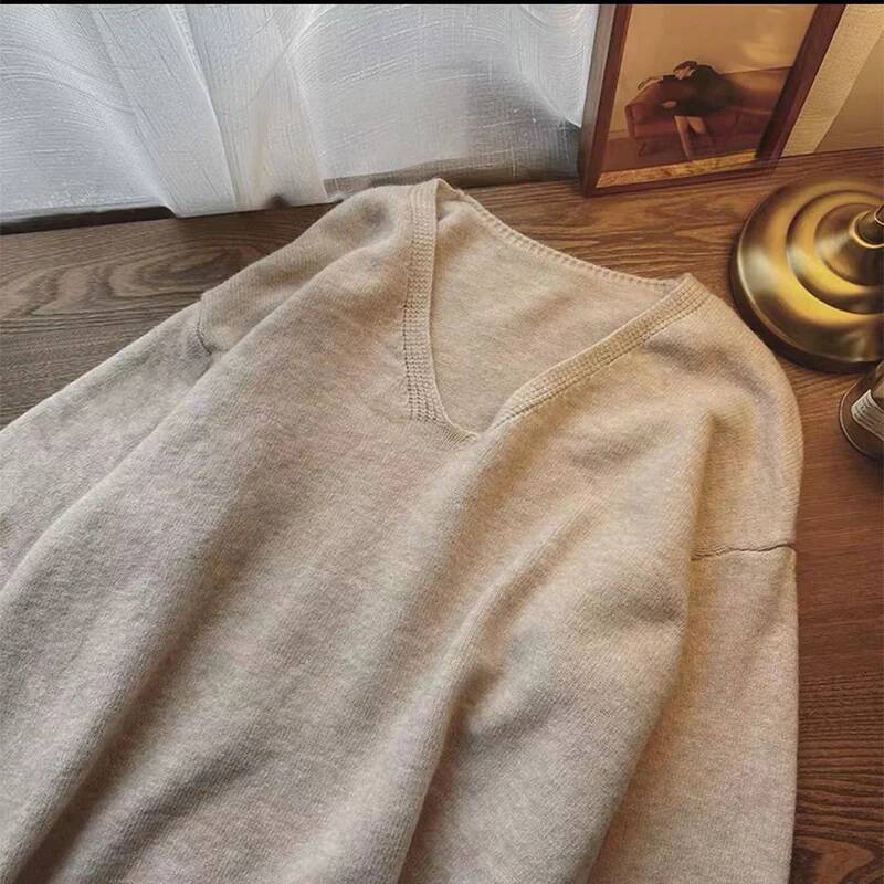 Basic Vintage Long Sleeve Bottoming Sweaters Women Autumn Winter Soft Warm V-Neck Pullovers Elegant Loose Fit Age-Reducing Tops dongdumaoyi