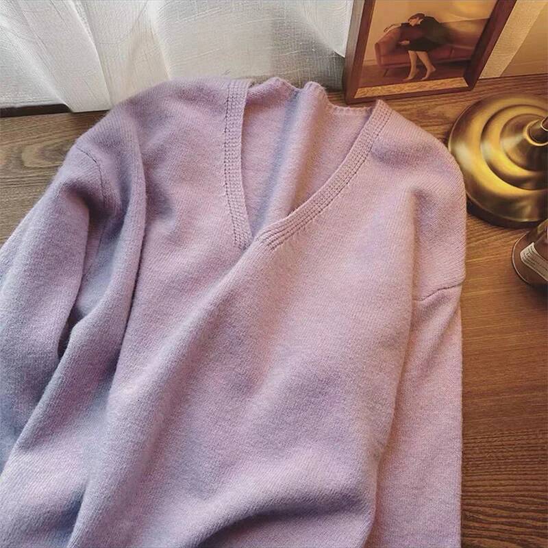 Basic Vintage Long Sleeve Bottoming Sweaters Women Autumn Winter Soft Warm V-Neck Pullovers Elegant Loose Fit Age-Reducing Tops dongdumaoyi