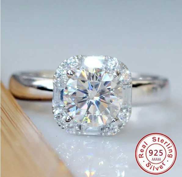 New Fashion Big 5A CZ Zircon Stone 925 Sterling Silver Color Wedding Engagement Rings For Women Best Gift Fashion Jewelry Y250808