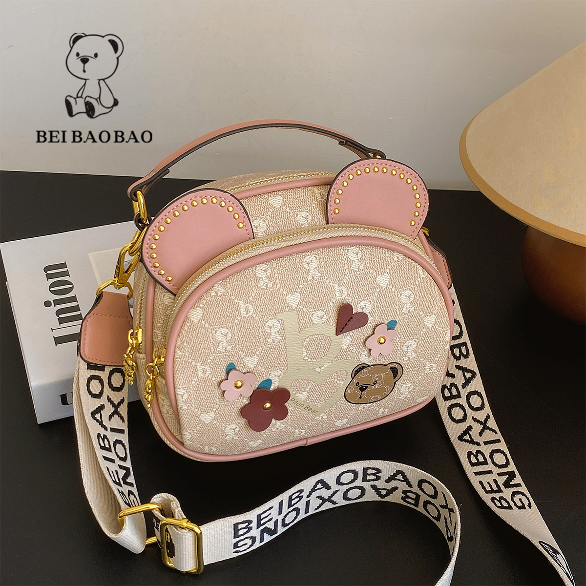 Light Luxury Small Round Niche Design Shoulder Versatile Women's Crossbody Bag ddmymoon
