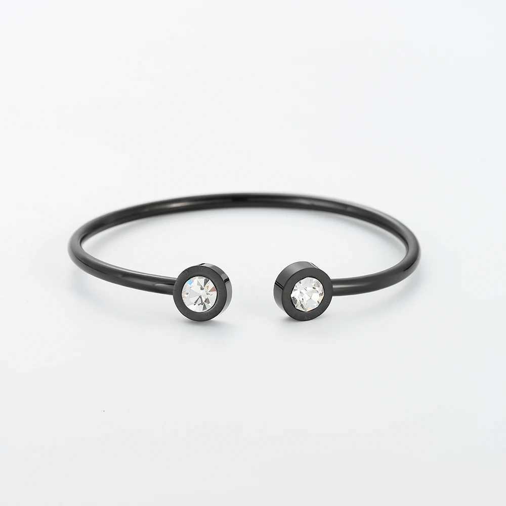 Luxury Crystal Cuff Bracelet For Women Roman Number Stainless Steel Bangles Jewelry Gift Z250807