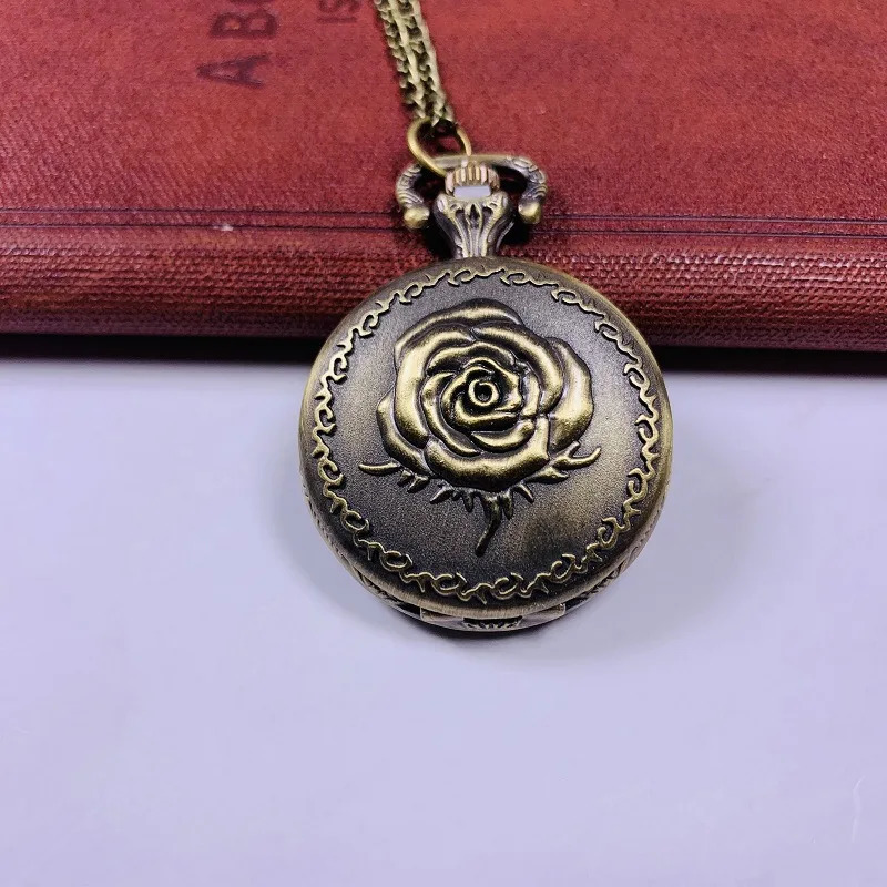Vintage Fashion Relief Rose Pocket Watch Bronze Color Quartz Watch On Chain Watch Necklace Woman Birthday Gifts 250807