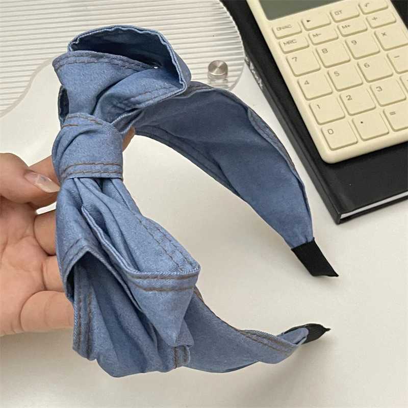 New Arrival Summer Hair Accessories Fem Jeans Hand Light Denim Bands For Women Designers Hair Hoops Y250808