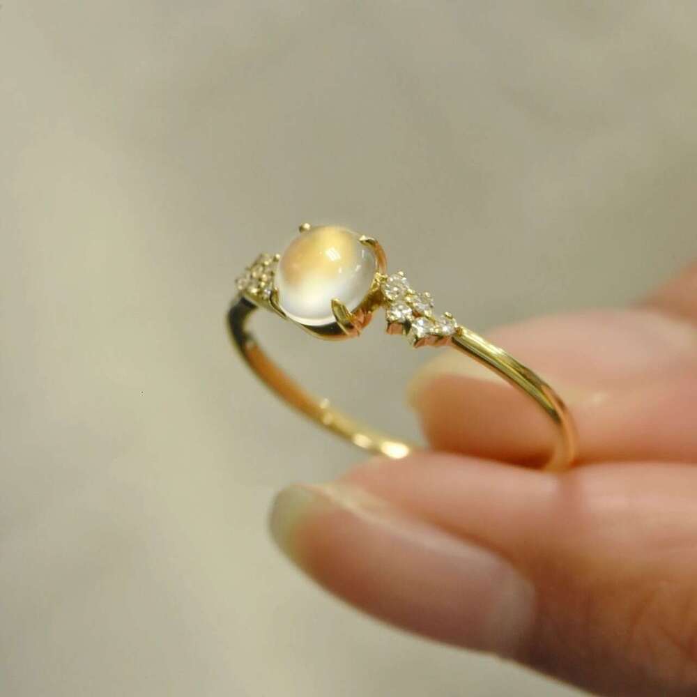 New High-End Romantic White Chalcedony Same Style Open Luxury Inlaid with Cabochon Ice Type Versatile Ring