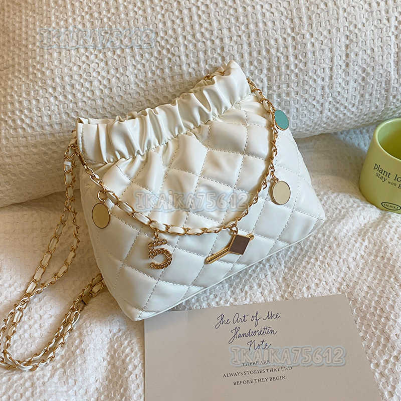 Fashion Trendy Chain Bucket Bag 2023 Autumn Winter New Style Elegant Small Bag Womens Quilted Single Shoulder Crossbody Bag H250808