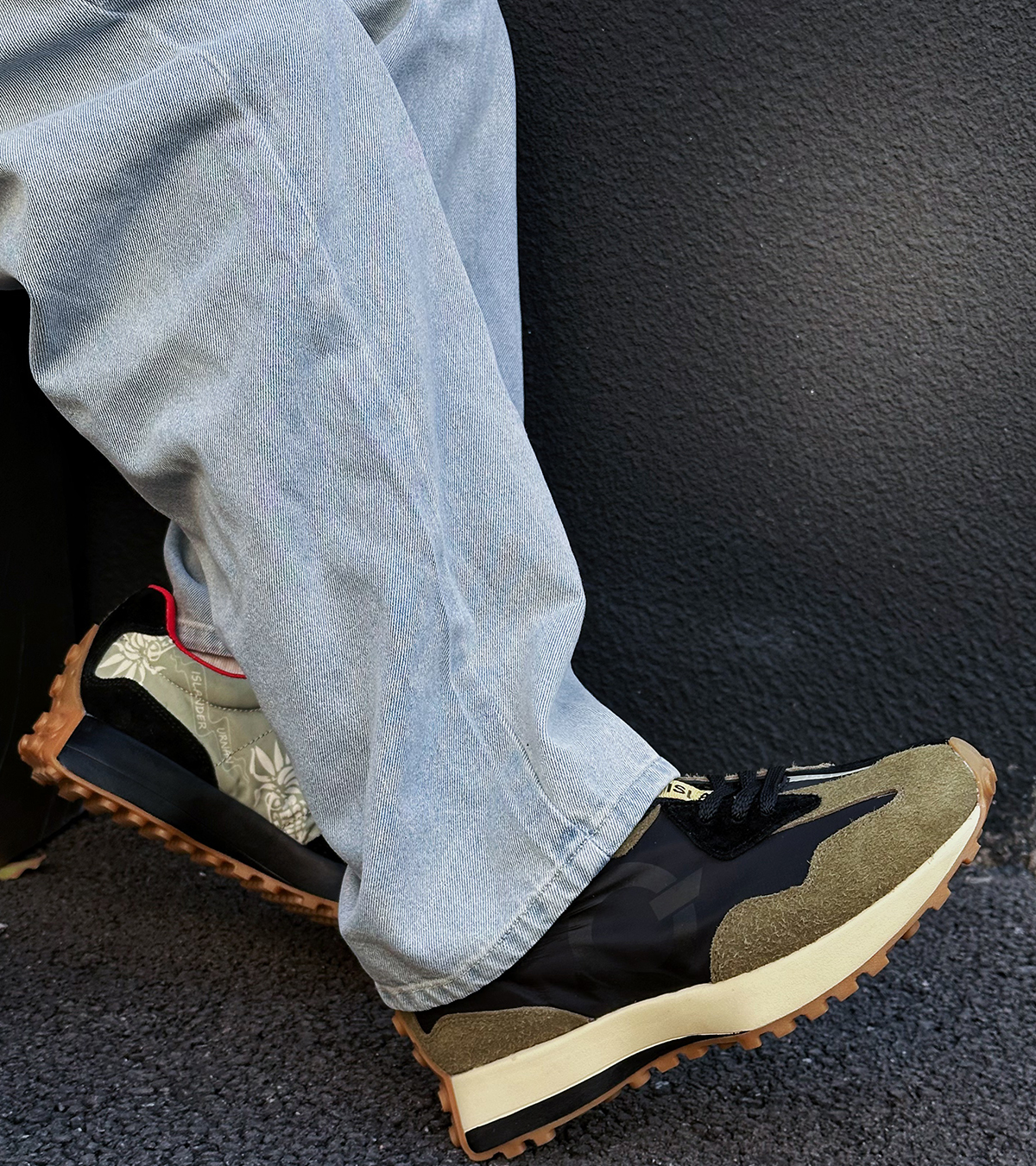 2025 New Casual Breathable Versatile Original Thick Bottom Lightweight Couple's Trendy Shoes for Men and Women