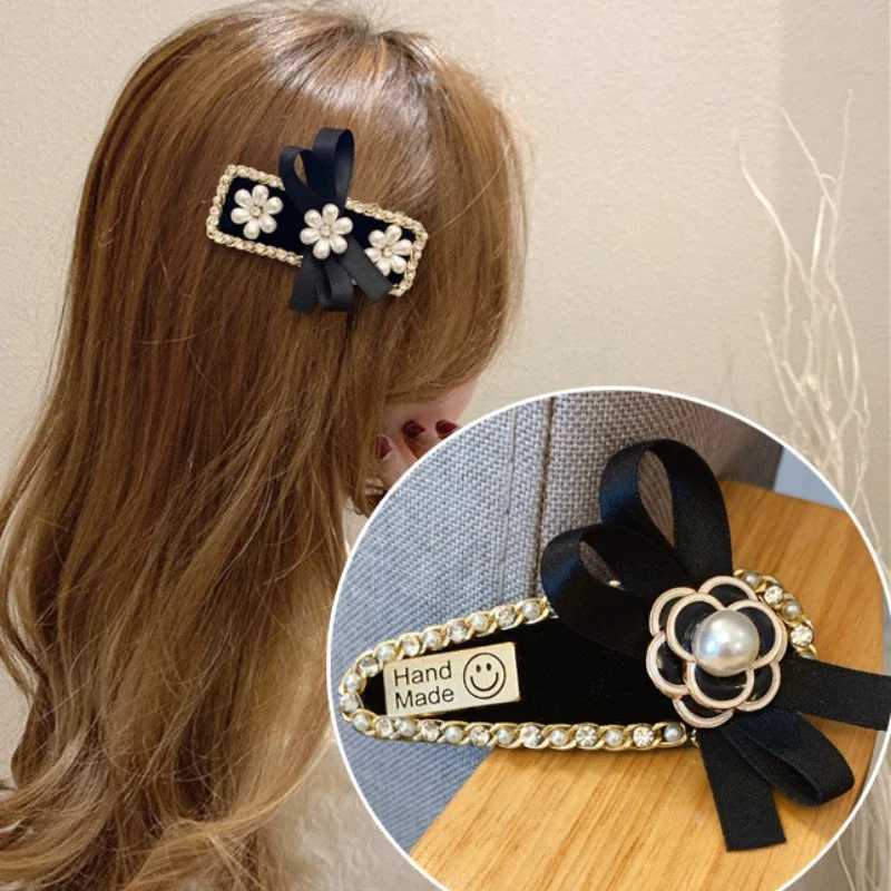 Korean Sweet Camellia Flower BB Hair Clip Perfect for Women Girls Bow Pearl Elegant Jewelry Accessories Hair Clip for Women Y250808