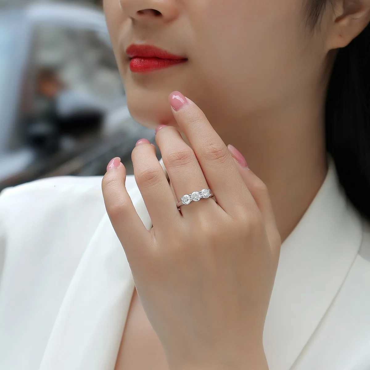 925 Silver 5mm D Color VVS1 Moissanite Ring 3 Stone White Gold Plated Half Eternity Ring Pass Diamond Tester with Gift Y250808