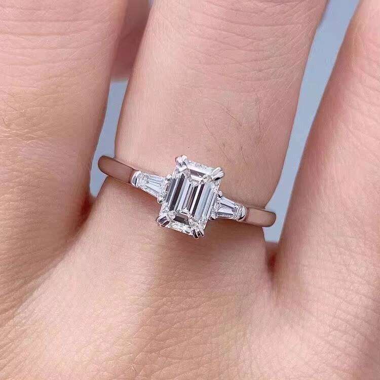 1ct D/VVS Clarity Emerald Cut Halo Solitaire Real Gold Moissanite Jewelry Wedding Engagement Ring for Women