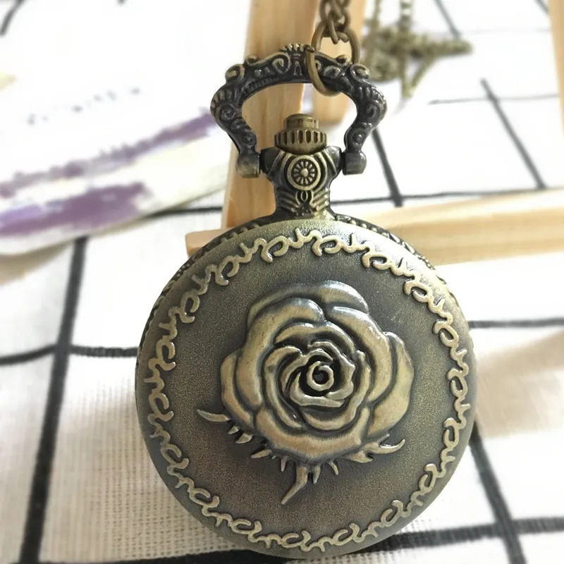 Vintage Fashion Relief Rose Pocket Watch Bronze Color Quartz Watch On Chain Watch Necklace Woman Birthday Gifts 250807