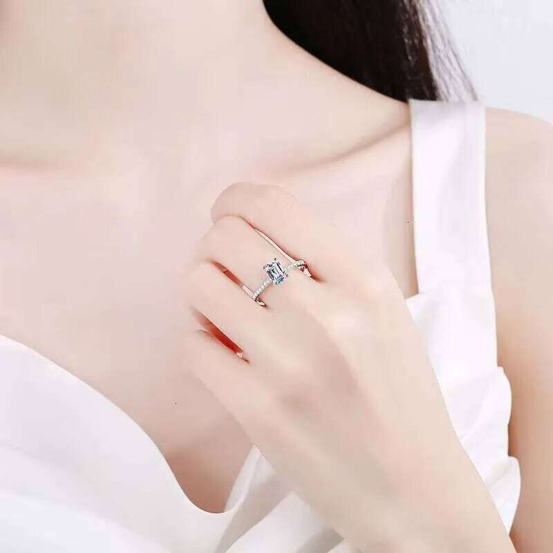 S Sterling Sier Wedding Ring with Emerald Radiant Cut Elegant Moissanite Style 1ct