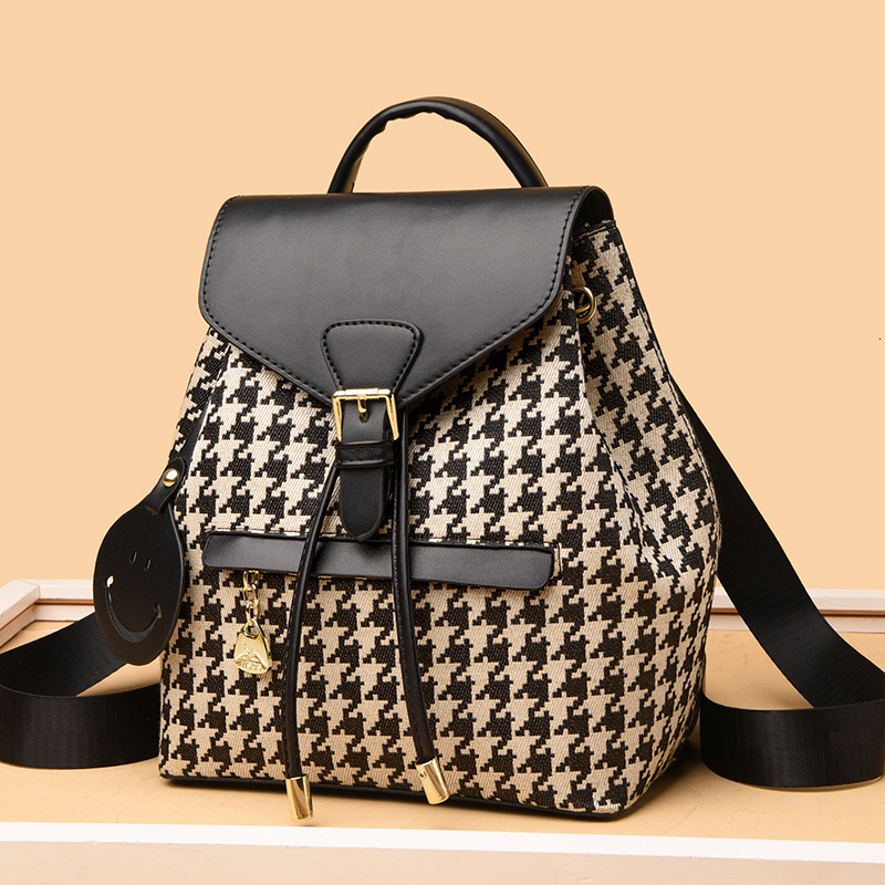 2025 Autumn New Women s Backpack Fashion Backpack New Casual Retro trend Texture Fashion Bag Large Capacity Backpack Light Luxury Style New Designer B
