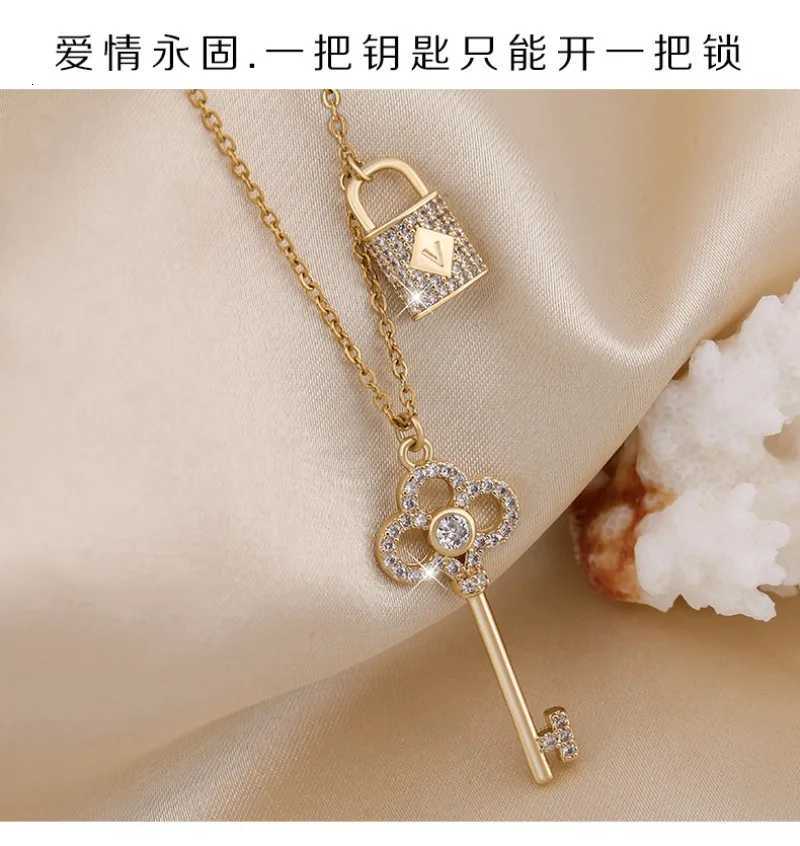 New Keylock Zircon Necklace with a Unique Fashionable and Cool Style Collarbone Chain y250808