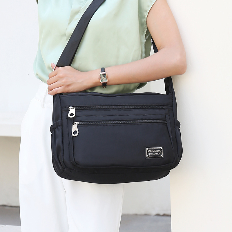 Luxury Bag Free Shipping Designer Bag Middle-aged Mom Single Shoulder Crossbody Bag Women Fashion Casual Lightweight Oxford Cloth Mommy Bag Canvas Bag