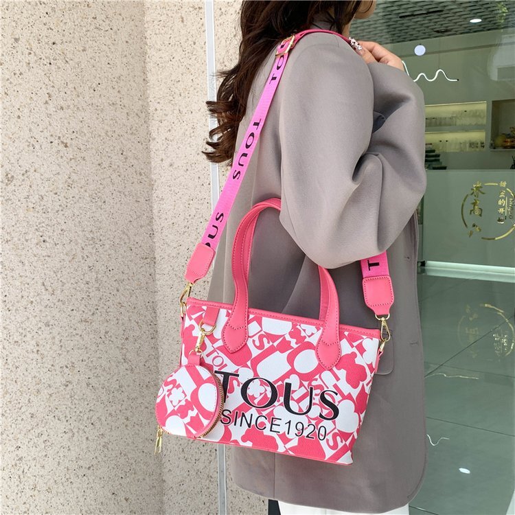 2025 Every Free Delivery To Your Door Women's Bag Is The Labor Of A Designer Bag Luxury Bag Designer's Hard