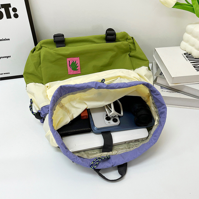 2025 Autumn fashion New Women s Backpack Large Capacity Outdoor Sports Girls Backpack Drawstring Lightweight Backpack New Designer Backpack
