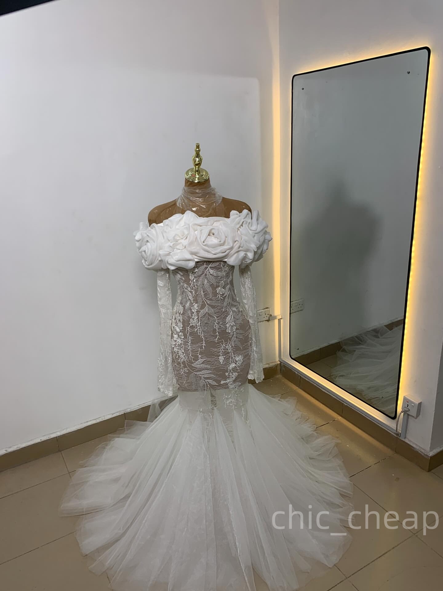 2025 Aso Ebi Plus Size Ivory Mermaid Wedding Dress Illusion Lace Full Sleeves Flowers Vintage Bridal Gowns Dresses ZJ0686