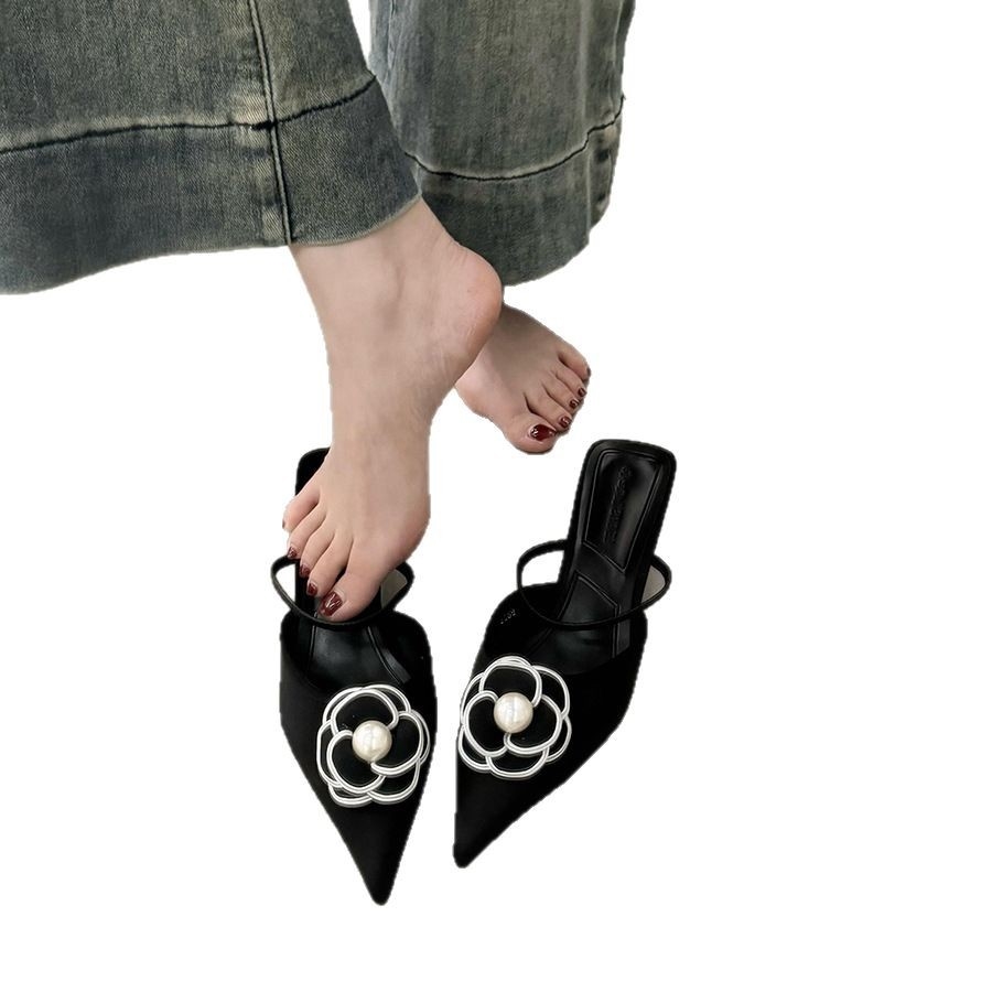 The 2025 new summer style pointed-toe single shoes are high-heeled French-style flip-flops and fairy shoes for outerwear