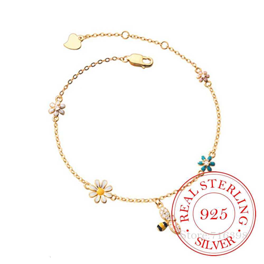 925 Sterling Silver Daisy Bee Charm Bracelet For Women Girls Party Wedding Trendy Bangle Jewelry Accessories Z250807