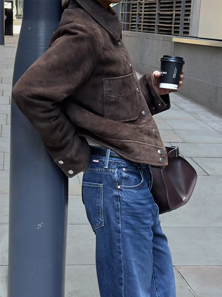 Classic Suede Jacket Women Vintage Brown Single Breasted Lapel Pockets Short Jackets Female Spring Chic Street Lady Outwear 250805