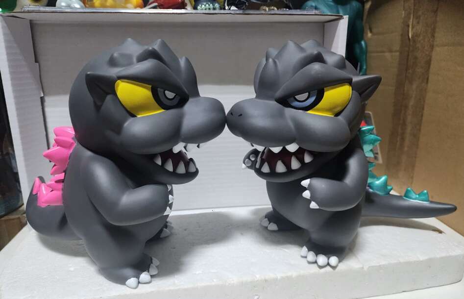Exclusive Trendy GK Series Q Version Godzilla Figurine - Perfect for Boys' Fun and an Ideal Gift for Toy Enthusiasts emphasizing its unique desig