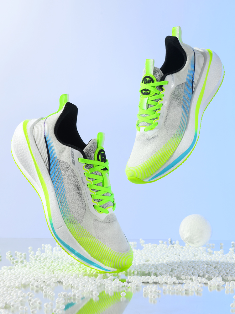 Men's large triangle 2025 autumn and winter new professional anti-skid running shoes, breathable sports shoes